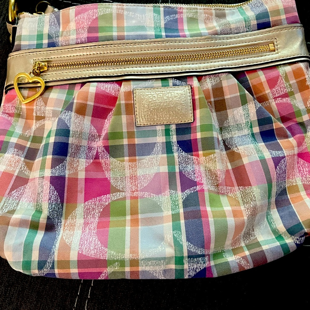 Authentic poppy Coach handbag crossbody